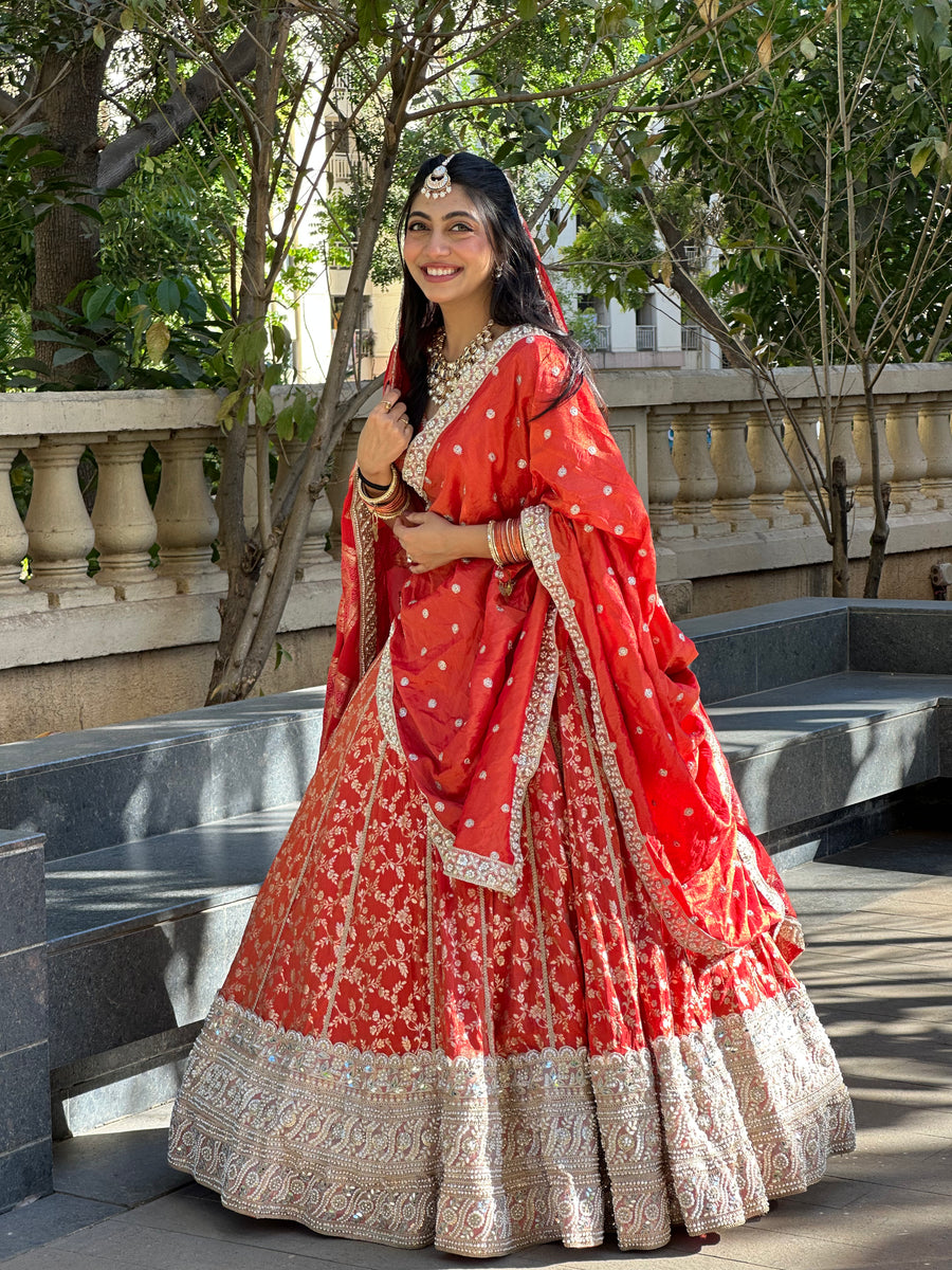 Riwaayat Lehenga Set
